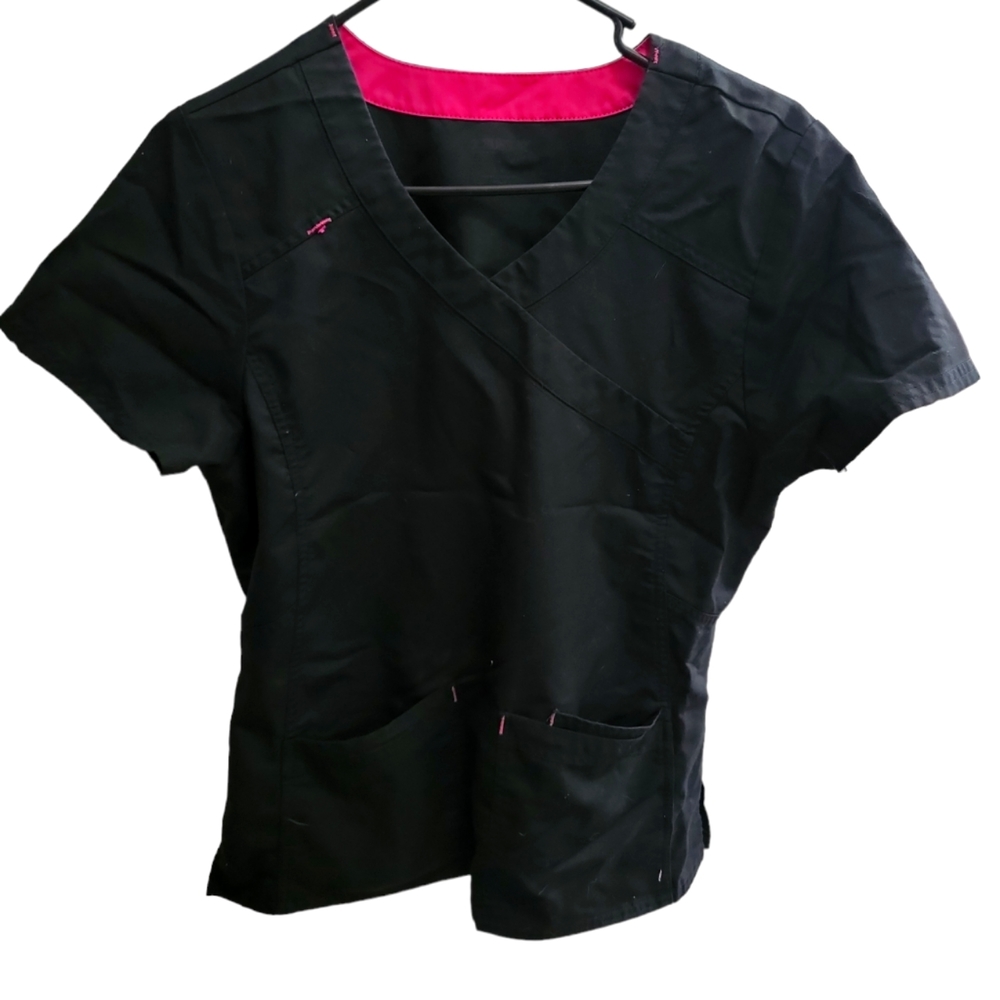 Black and pink Scrub top
